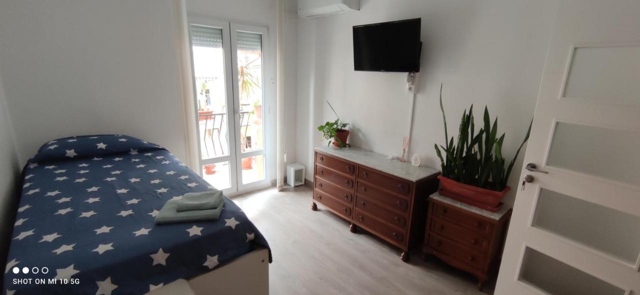 Dormitorios Piso Gandia Exterior photo